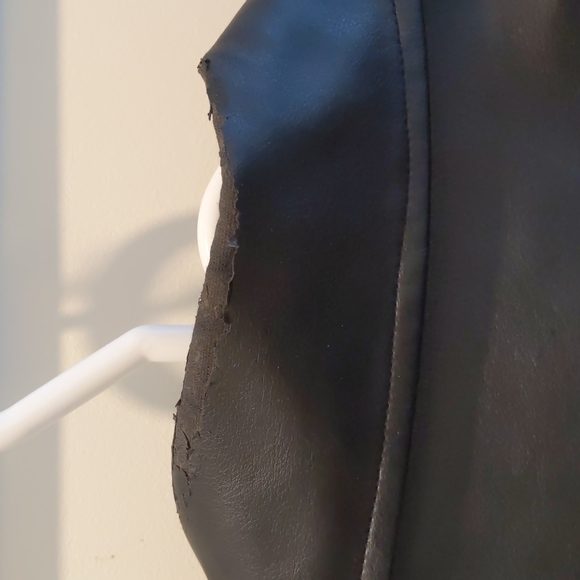 Leather biker jacket with belt - Picture 4 of 4